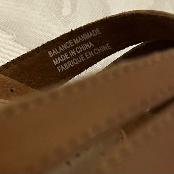 NWOT Cobb Hill By New Balance Brown Leather Flats With Decorative Cutouts, 9N - Picture 11 of 12